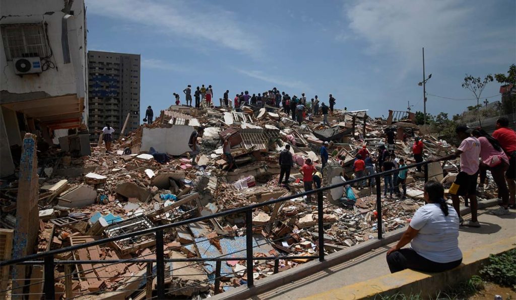 Venezuela eleva a 920 los fallecidos y a 3.360 los heridos por el doble terremoto