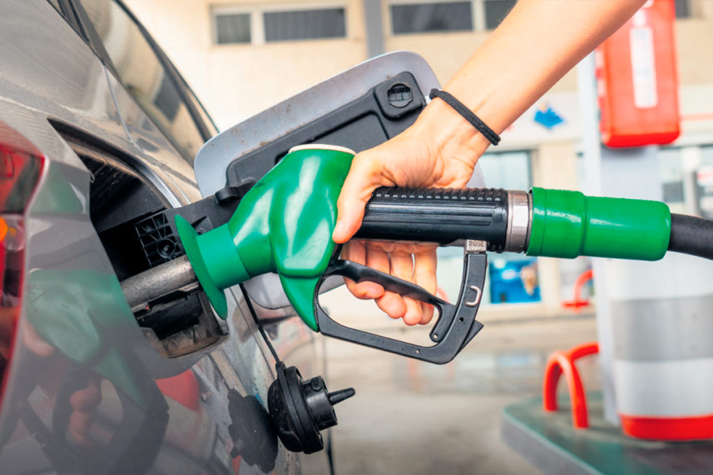 El Gobierno investiga a 78 gasolineras de Canarias por la subida de precios