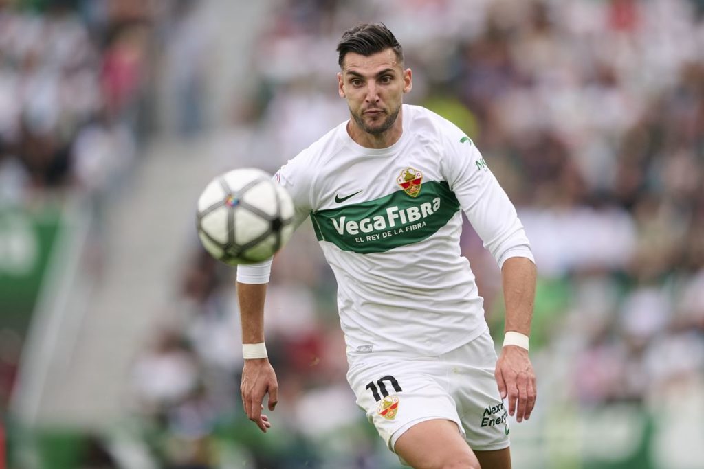 El futbolista Rafa Mir, condenado a ocho años y medio de cárcel por agresión sexual a una joven
