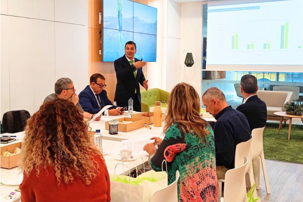 Cajasiete cierra el ejercicio reforzando su posición financiera en el archipiélago