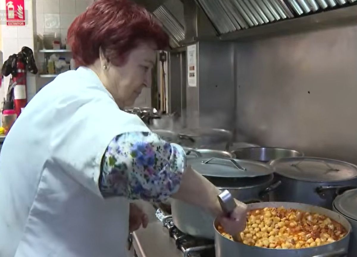 No solo fueron las papas con costillas y piñas de Casa Tomás: así se prepara el plato que dejó sin palabras a Felipe VI