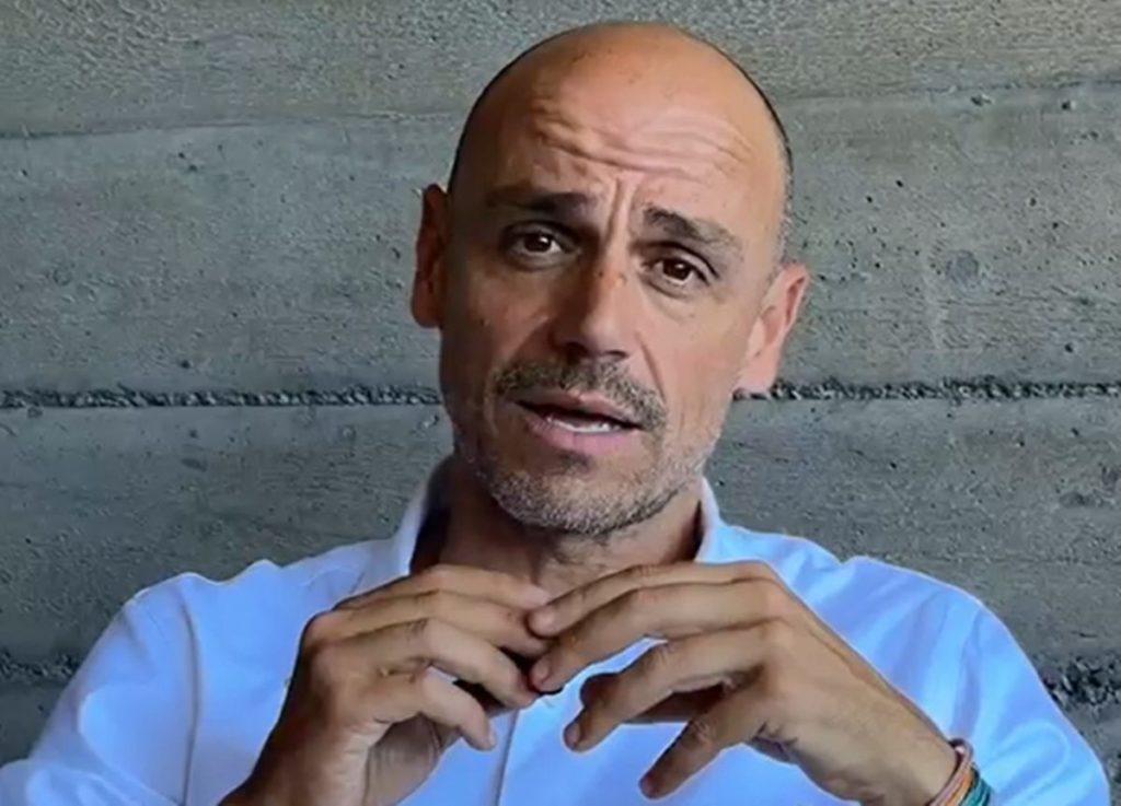 Alfonso Cabello, viceconsejero de Presidencia del Gobierno de Canarias, durante sus declaraciones sobre la compra de vivienda por extranjeros en Canarias