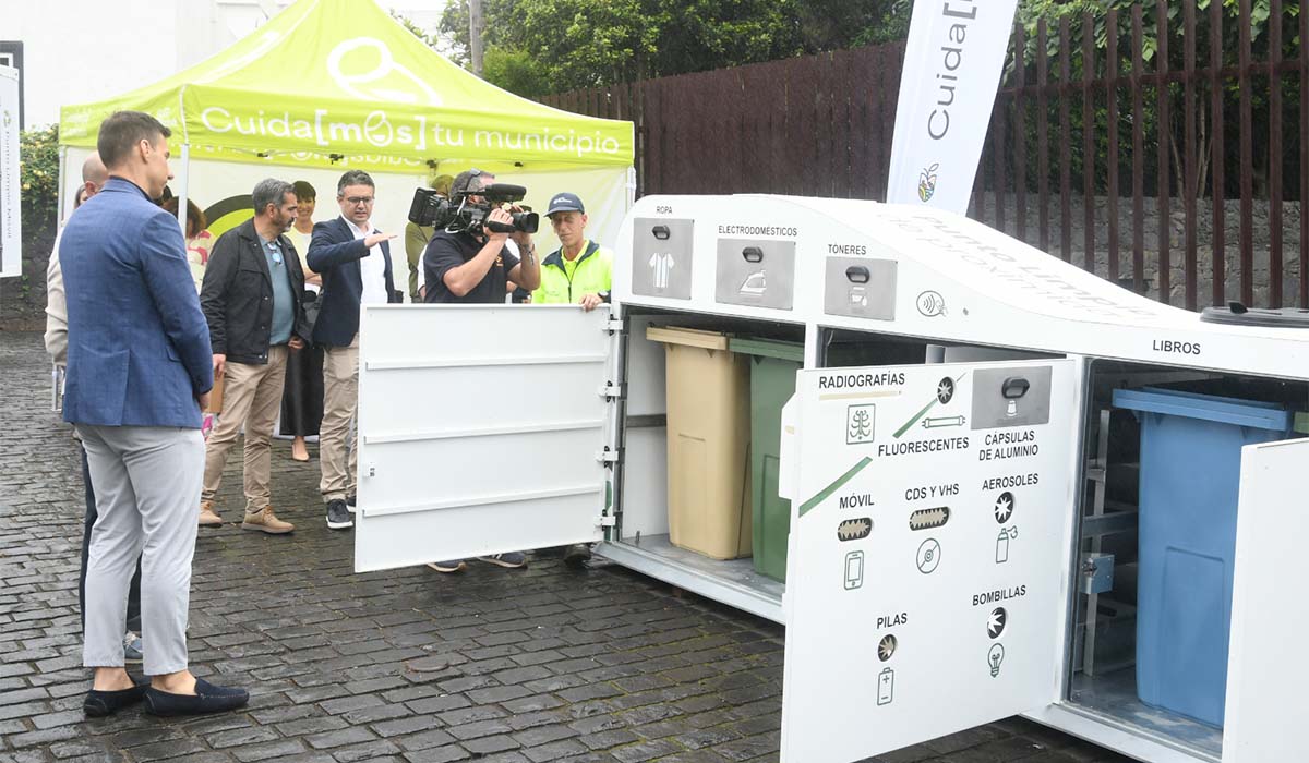 Dos minipuntos limpios móviles acercan el reciclaje a los hogares de 6 municipios de Tenerife