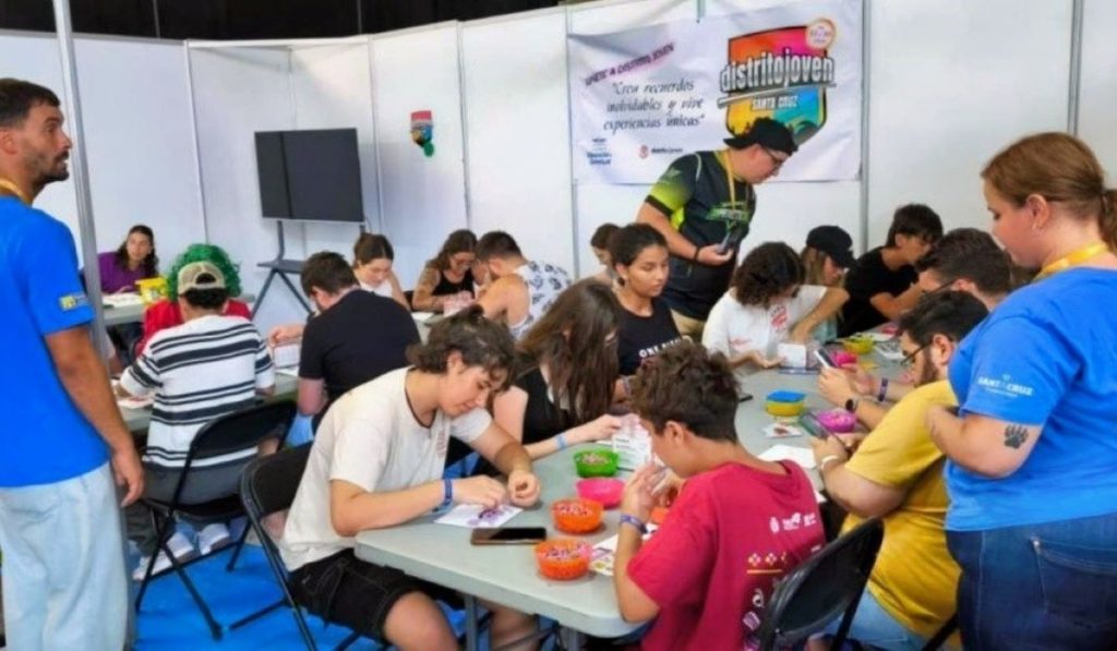 El programa «Distrito Joven» consolida la descentralización de las políticas juveniles en Santa Cruz de Tenerife