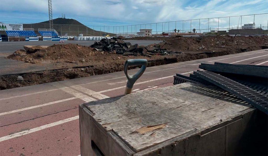 Granadilla de Abona culminará en agosto la rehabilitación del campo de fútbol de Charco del Pino