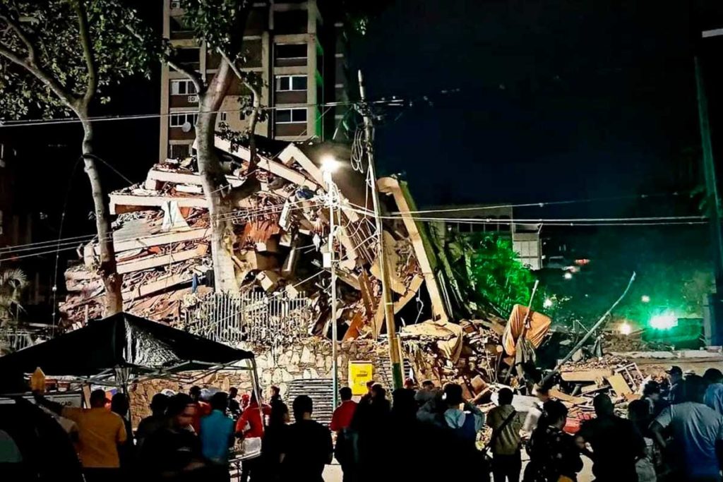 Localizan a 33 supervivientes bajo los escombros tras el doble terremoto en Venezuela