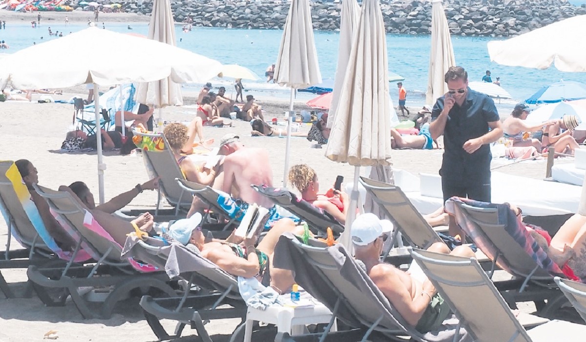 Canarias pierde turismo extranjero por primera vez tras la pandemia