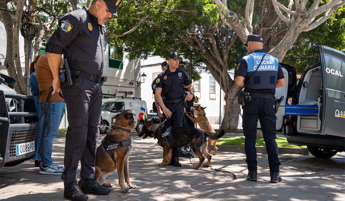 Arona estrena su unidad canina con detenciones