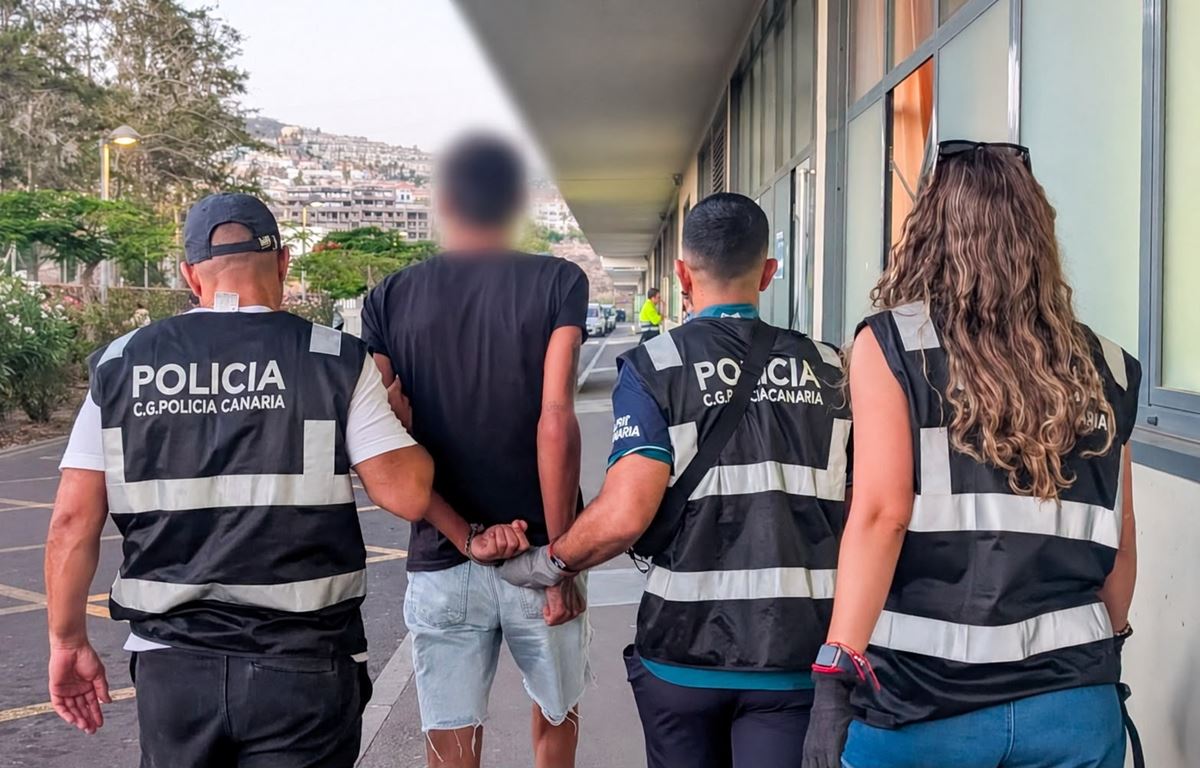 La Policía Canaria detiene en Arona a un joven prófugo con una orden de ingreso en Valle Tabares desde 2024
