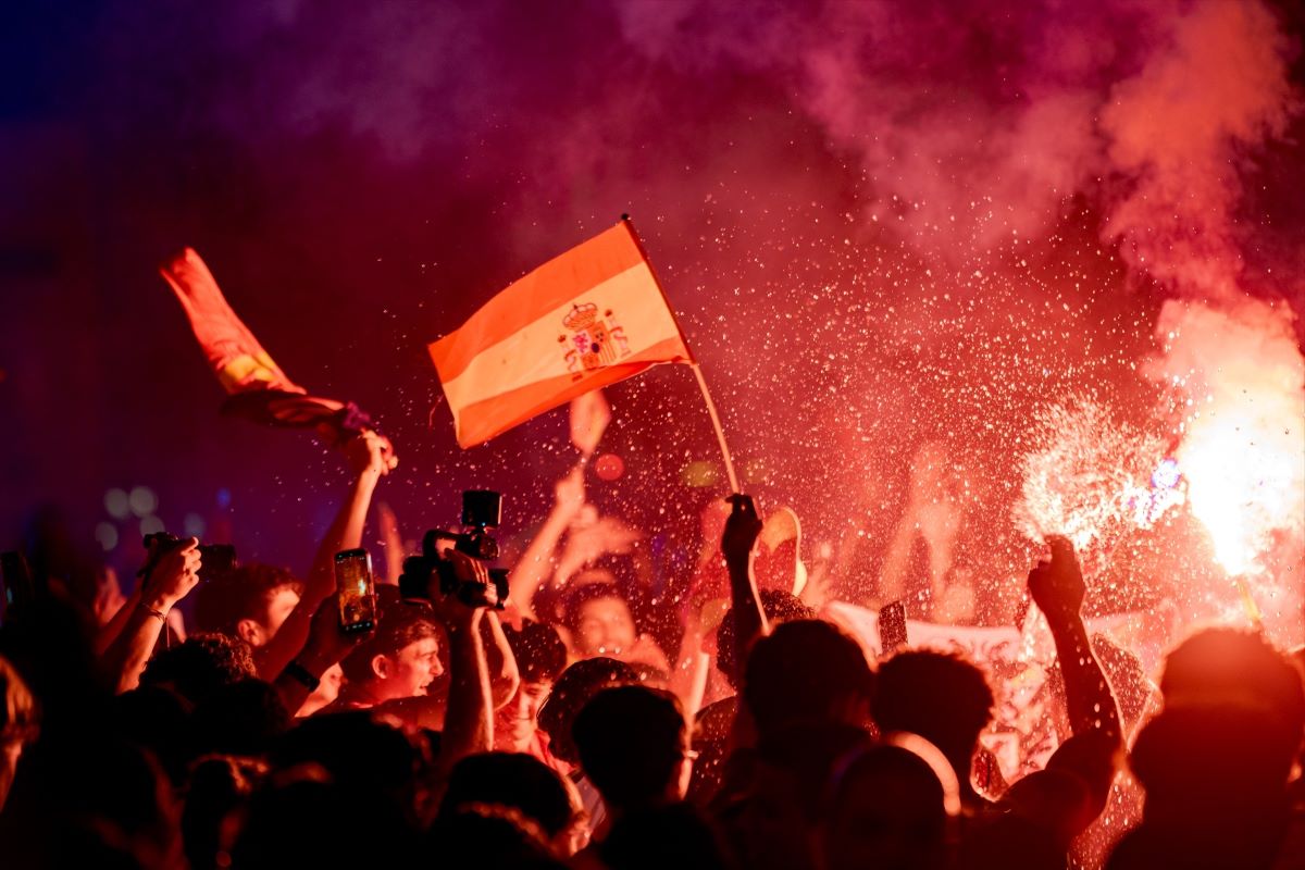 Muere un menor tras el derrumbe de una fuente en la celebración del Mundial