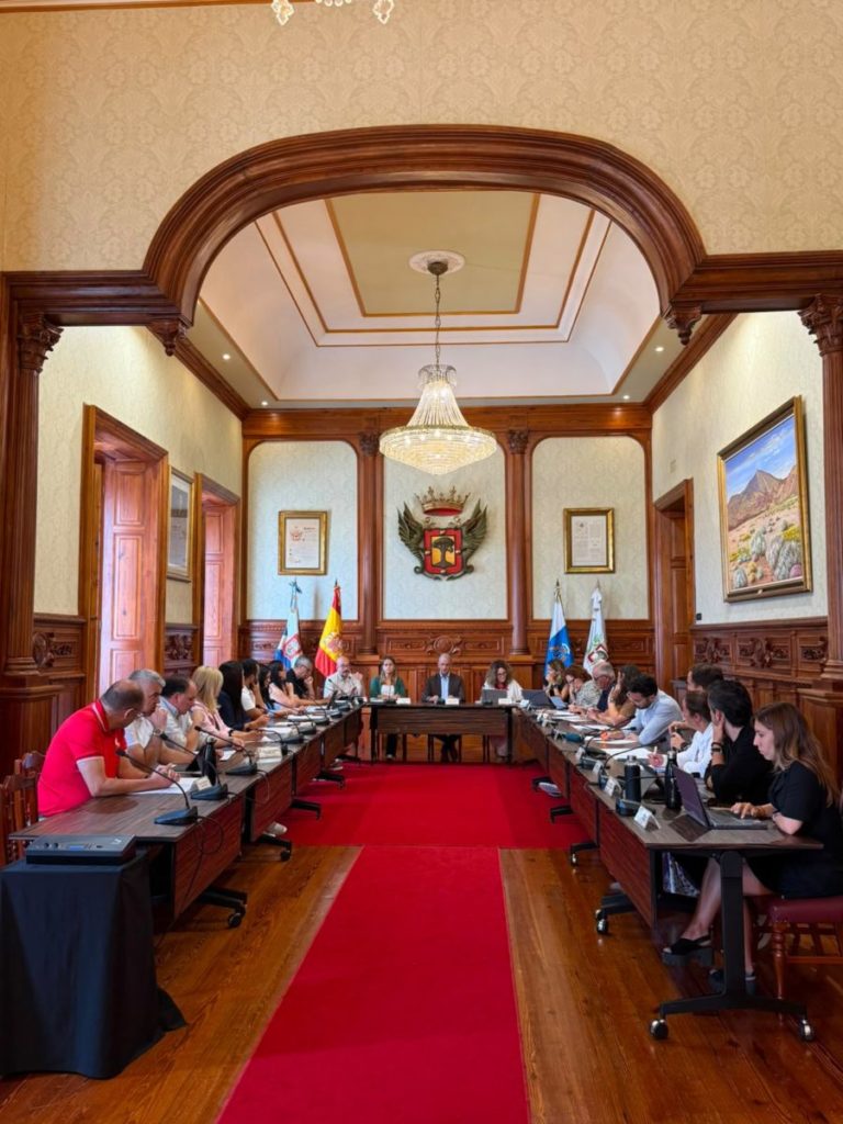 La Orotava estudia convertir el polideportivo del Camino de Chasna en aparcamiento ante la falta de plazas