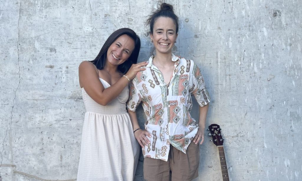 Duo Llamalagua Debuts Original EP Amid Canary Islands Indie Music Surge