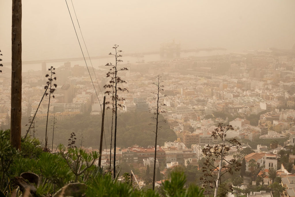 Canarias registra al menos 146 días con calima al año, casi 5 meses