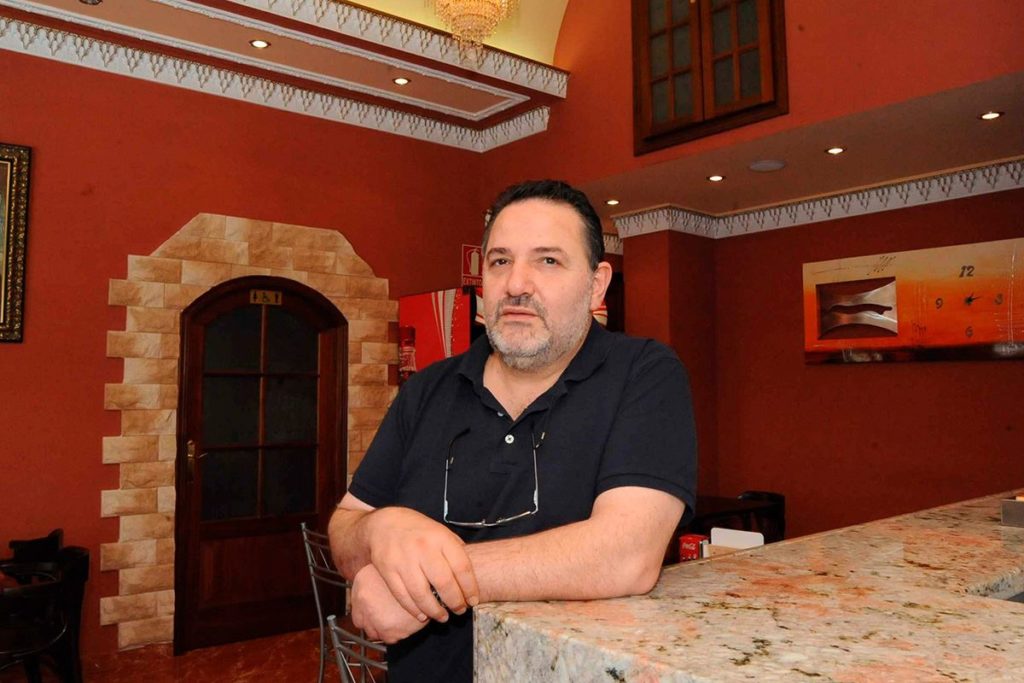 Ali Mahmoud, dueño del restaurante en Tenerife que triunfa desde 1979: “Hay que estar al pie del cañón”
