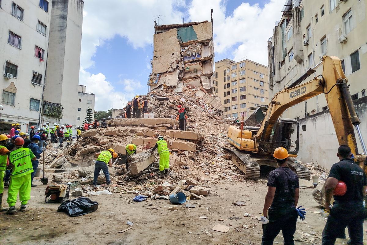 Exteriores eleva a 26 los españoles fallecidos y 150 los desaparecidos por los terremotos en Venezuela