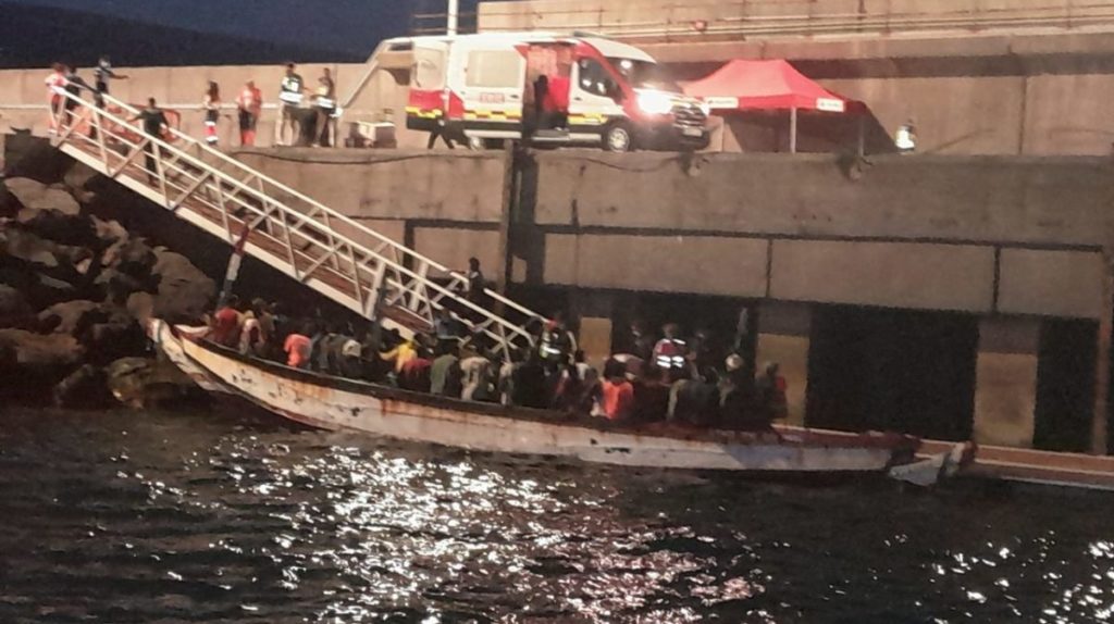 La Policía Nacional detiene a un patrón de un cayuco por un delito de favorecimiento a la inmigración irregular
