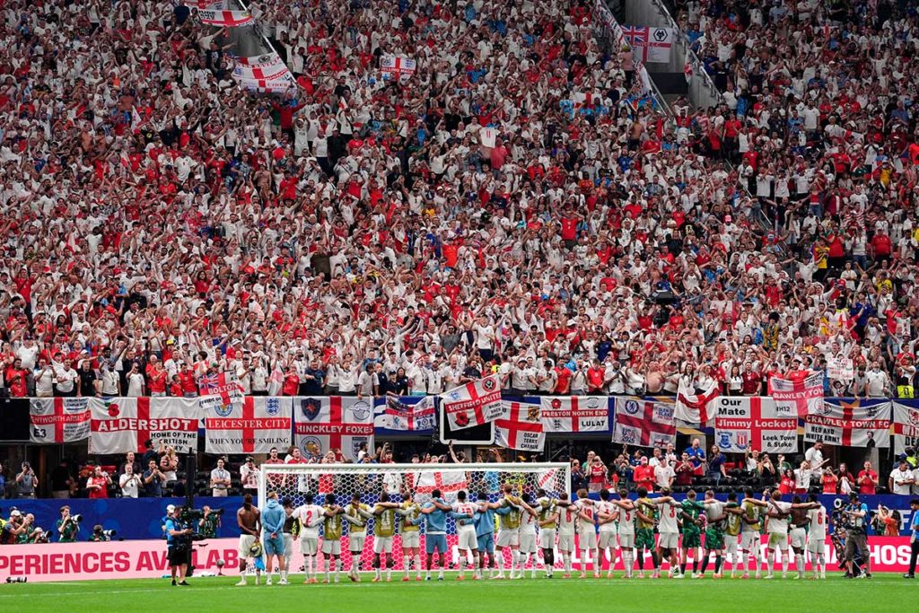 Iba a Estados Unidos a ver el Mundial, desaparece y lo encuentran 10 días después en un bar de Barcelona