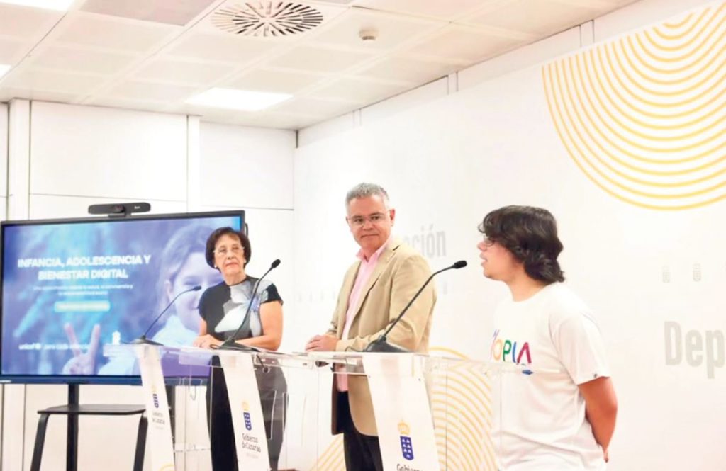 Uno de cada 5 alumnos canarios muestra malestar emocional y un 11% riesgo suicida por el móvil