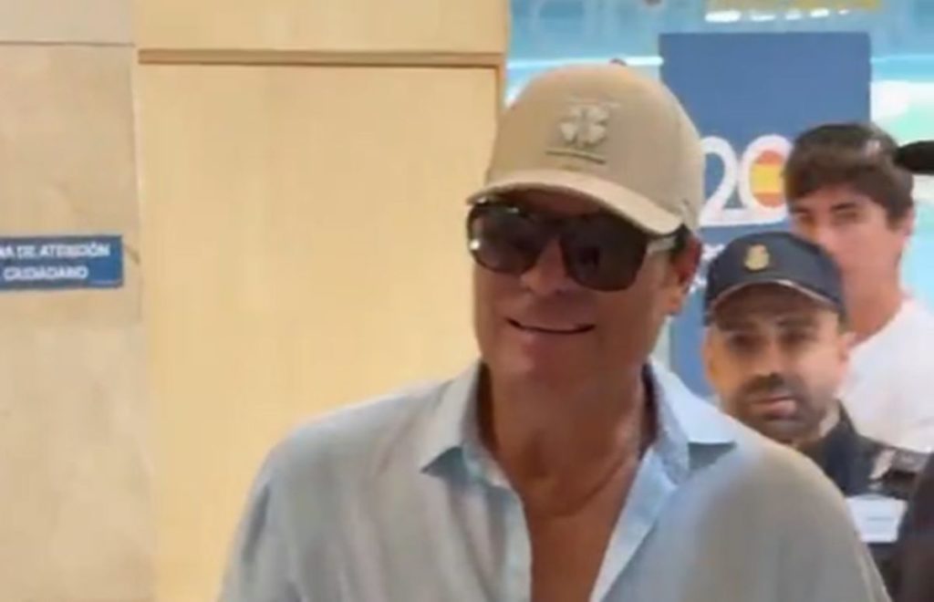 Chayanne a su llegada a Tenerife para participar en el Cook Tenerife Fest. | TikTok