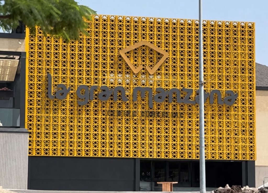 El complejo comercial La Gran Manzana abrirá en Las Chafiras el próximo 23 de julio