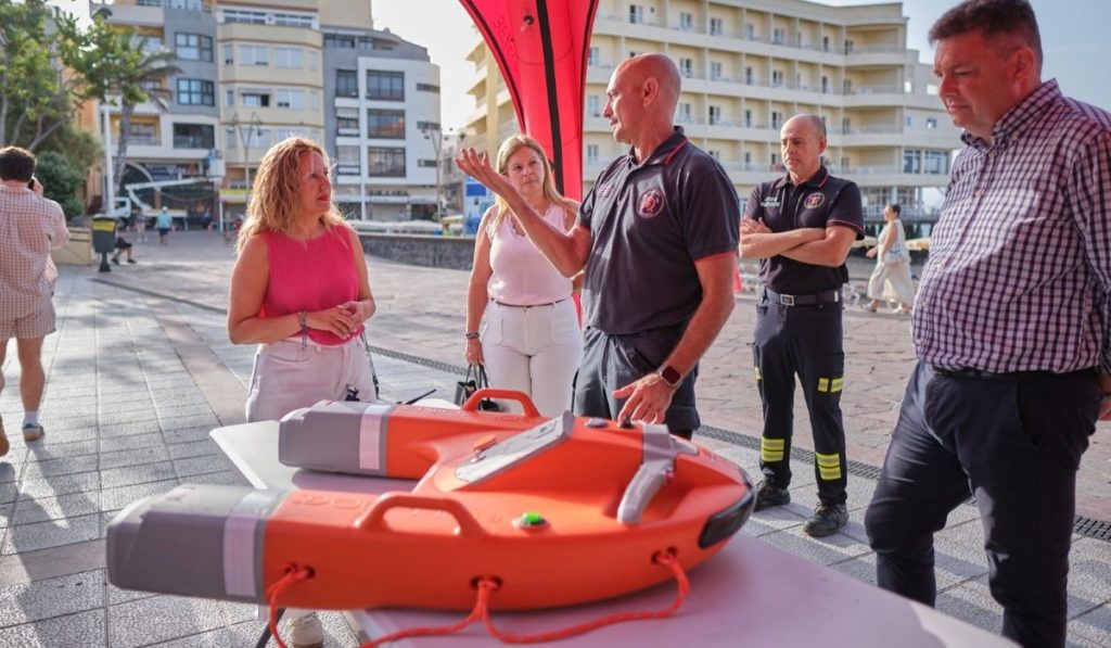 Tenerife despliega 30 drones acuáticos para reducir las muertes por ahogamiento en sus puntos negros