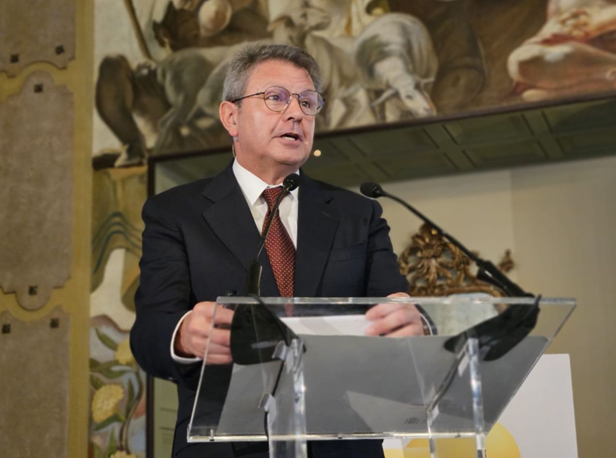 El Estado promete más de 2.000 millones para puertos y aeropuertos de Canarias