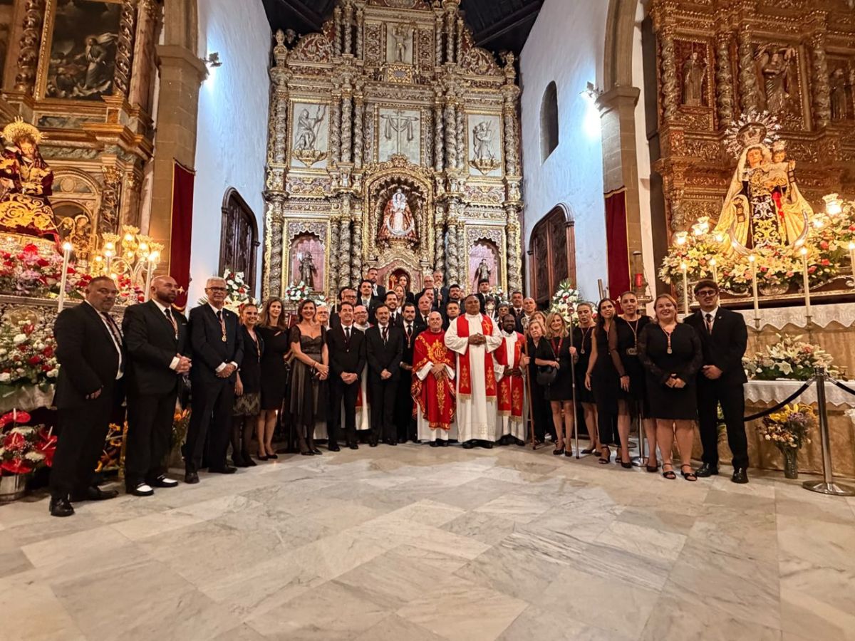 La parroquia de la Peña de Francia acogió el domingo la solemne misa por la festividad del Gran Poder de Dios. | DA