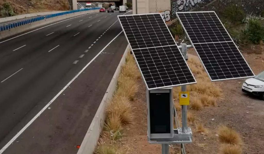 Caza a un conductor cada diez minutos: el radar de la TF-2 rompe récords en Tenerife y ya es el cuarto de España