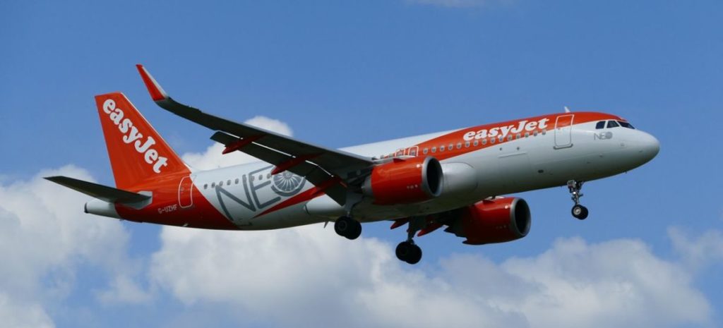 Avión de EasyJet, la aerolínea que cubría hoy la ruta Tenerife Sur-Liverpool (Reino Unido). | DA