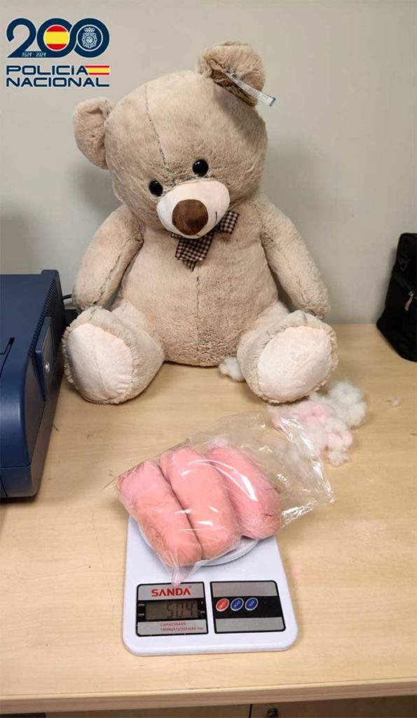 Interceptan un envío de tusi en Tenerife Norte: la droga viajaba oculta en un peluche