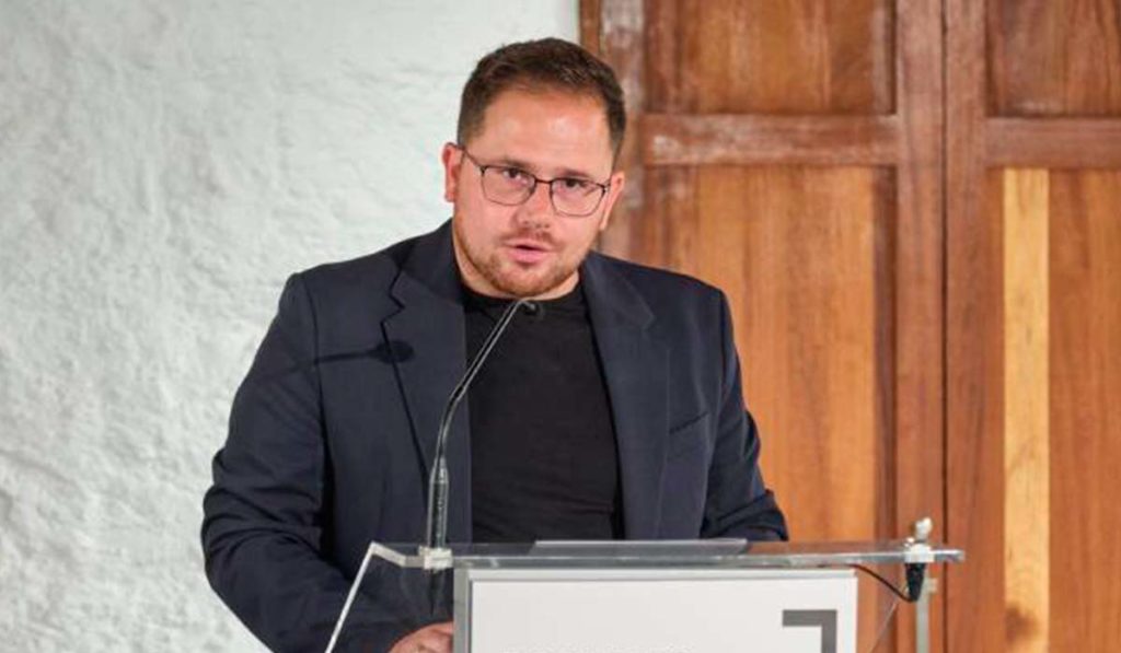 La Laguna Council Merges Culture and Festivities Departments Following Resignation