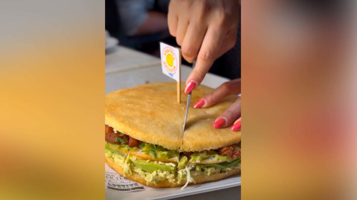 Llega la arepa de casi 2 kilos a Tenerife: con dos pisos, es la más grande de Canarias