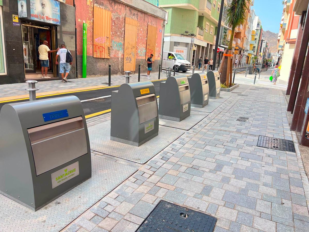 Alertan de la "proliferación de cucarachas" en la calle de La Rosa