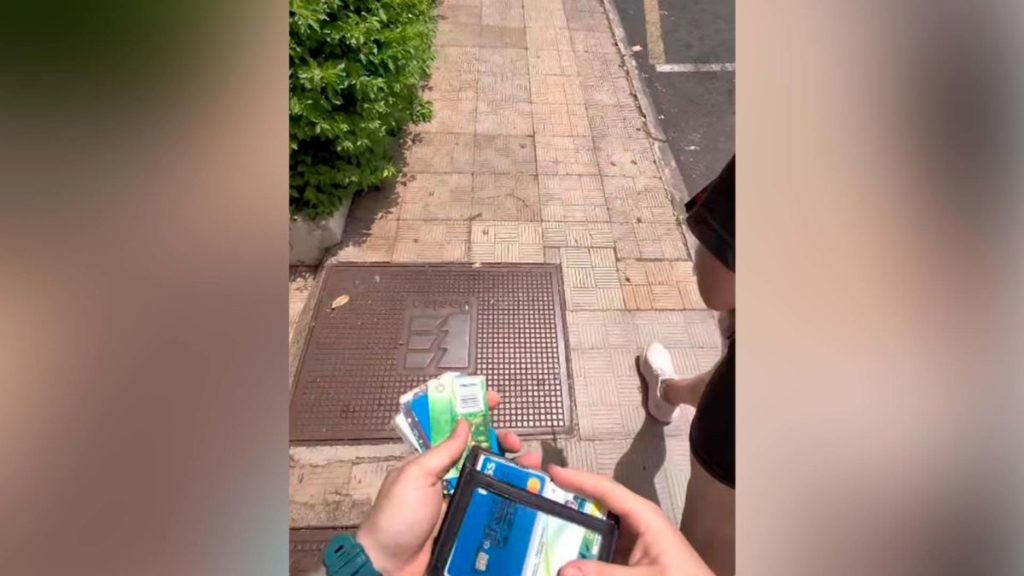 Un chef internacional pierde su cartera en Tenerife y la policía se la va a devolver a casa: "La isla cada día me sorprende más"