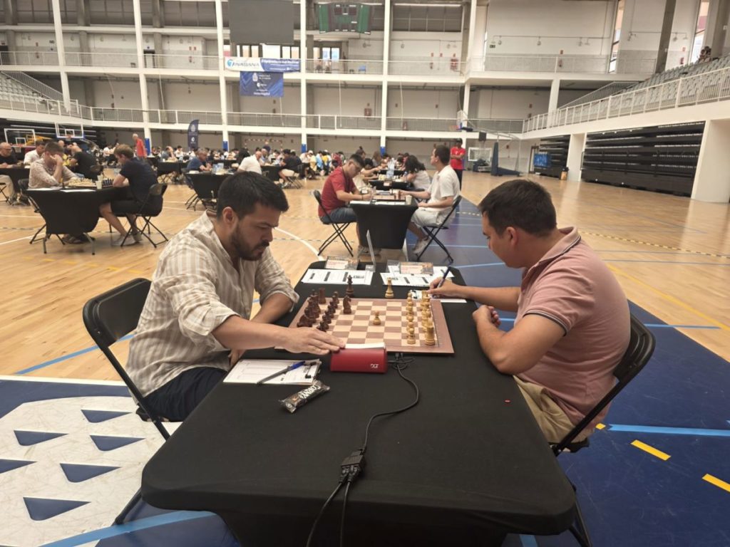 Eduardo Iturrizaga es quien mejor está ‘jugando con las estrellas’