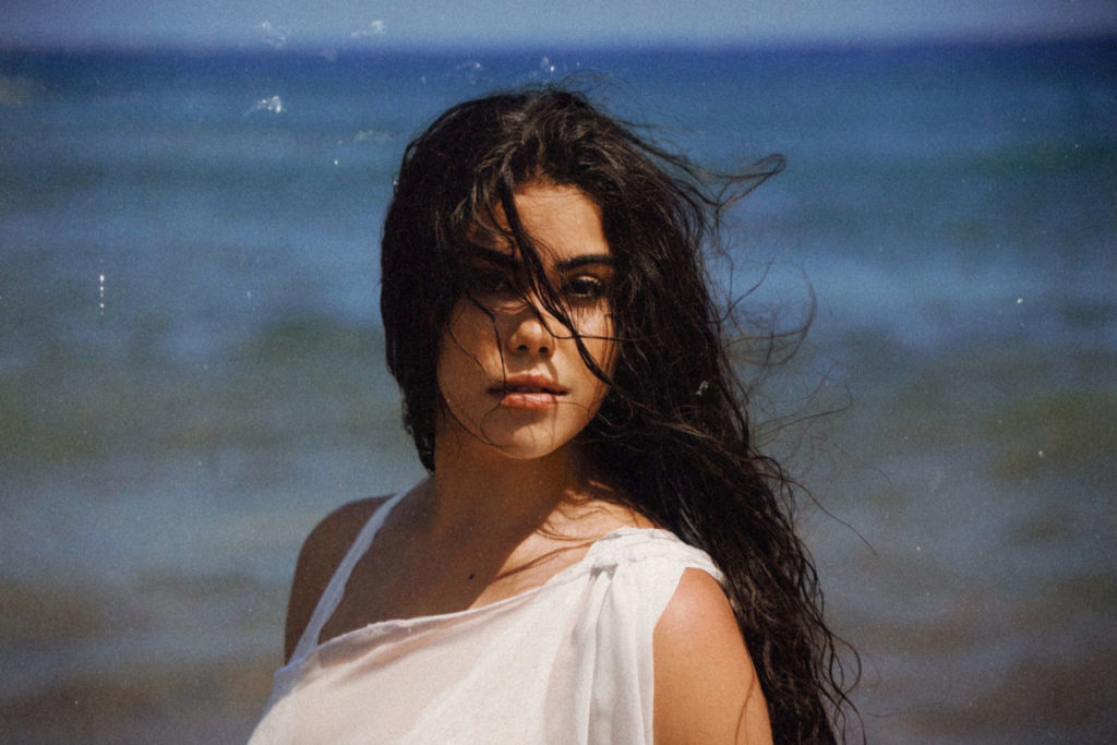 Former Talent Show Star María Cruz Pivots to Independent Career with New Single 'Mar'