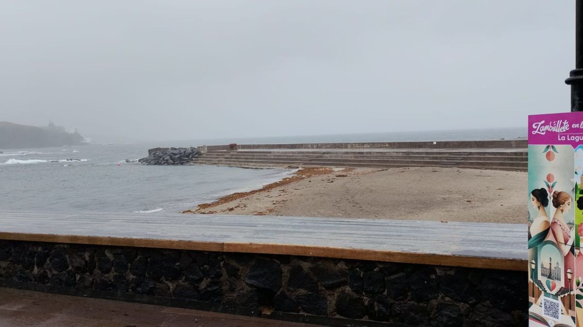 La playa de Bajamar vuelve a ser apta para el baño tras detectarse contaminación por aguas fecales