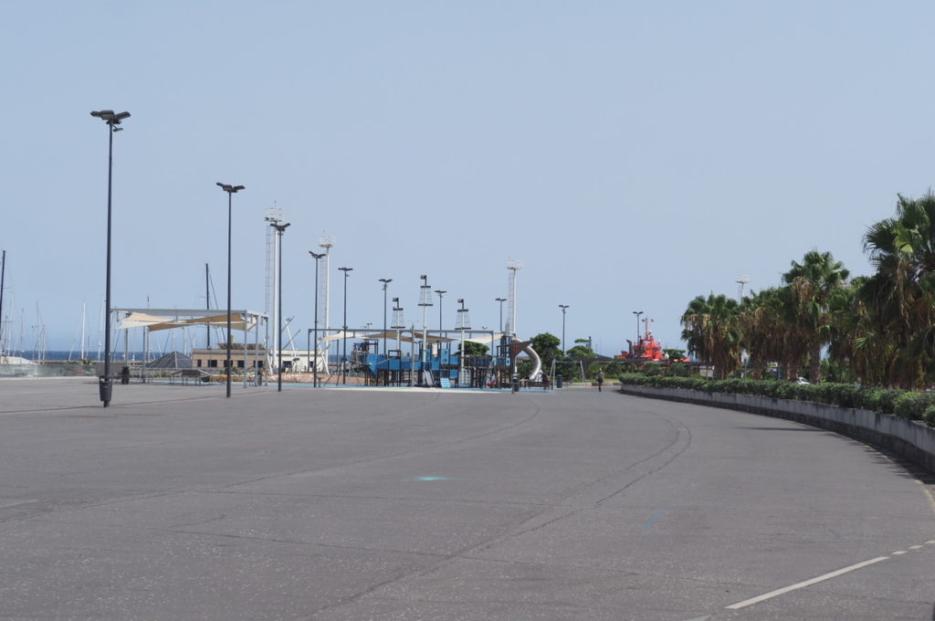 Jornada calurosa en Santa Cruz de Tenerife, en una imagen de archivo. | Sergio Méndez