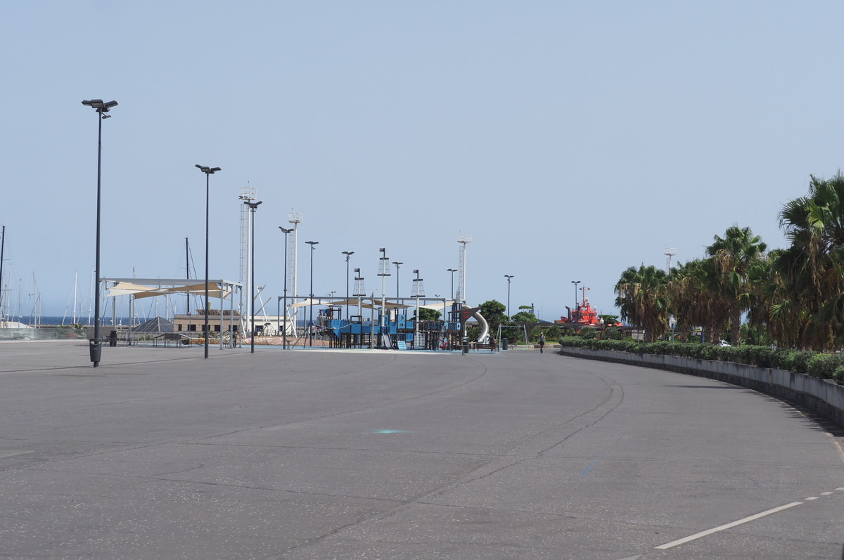Jornada calurosa en Santa Cruz de Tenerife, en una imagen de archivo. | Sergio Méndez