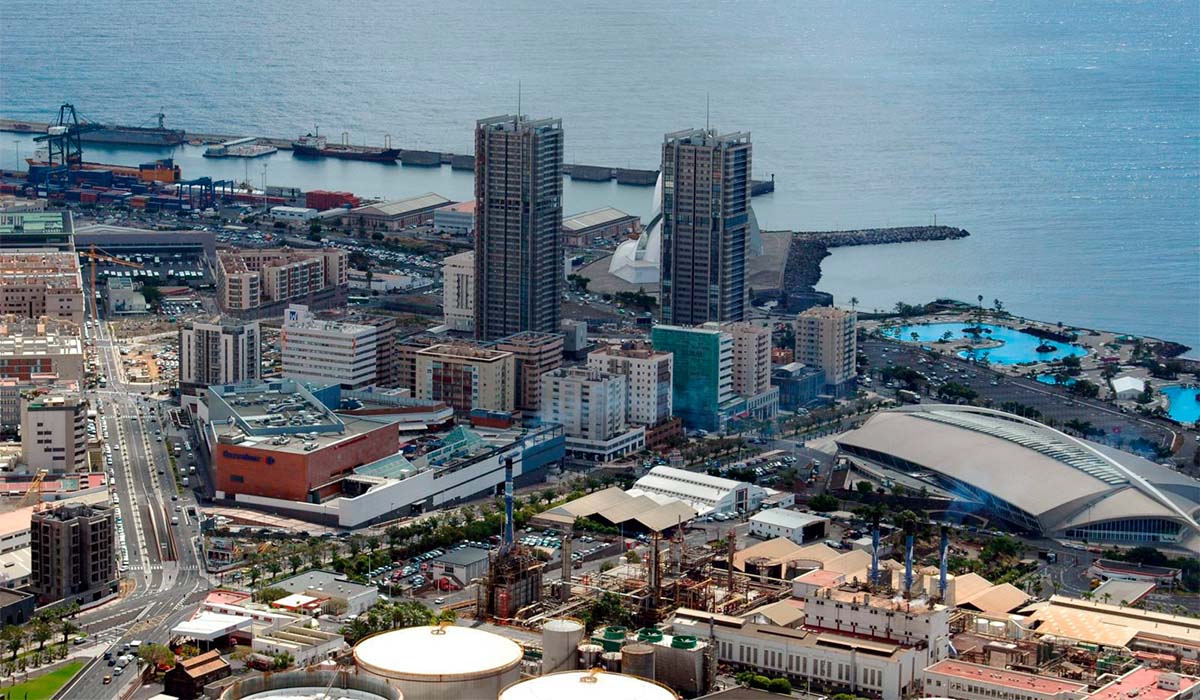 Asodiscan avisa al Ayuntamiento de Santa Cruz de Tenerife: la Zona de Gran Afluencia Turística lleva 15 años sin actualizarse