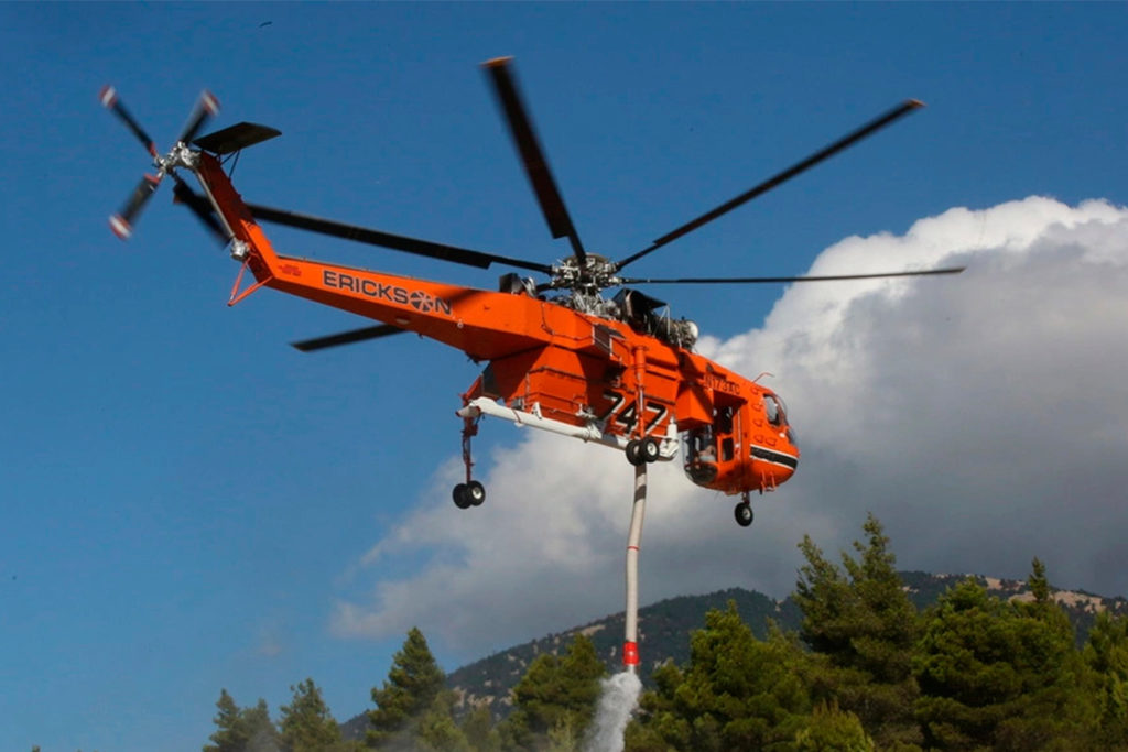Dos muertos al chocar dos helicópteros que combatían un incendio en Grecia