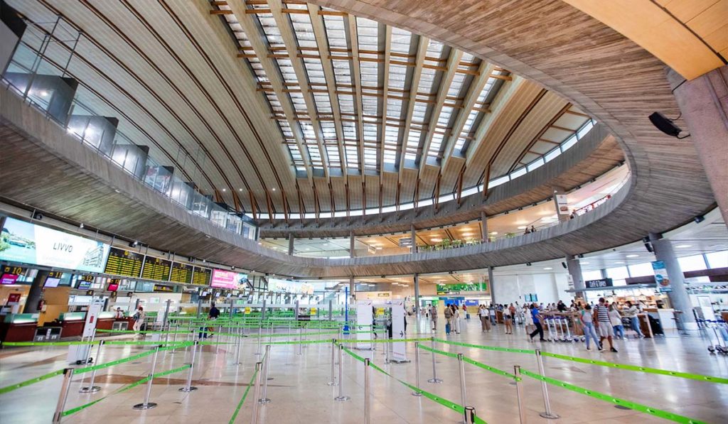 Piden a Aena que amplíe el horario del aeropuerto Tenerife Norte