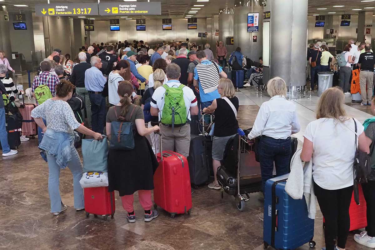 Los controles a vuelos desde Italia dejan ya 25 identificados en los aeropuertos de Canarias