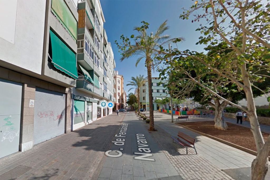 Herida una joven de 26 años tras caerle un andamio en pleno centro de Santa Cruz