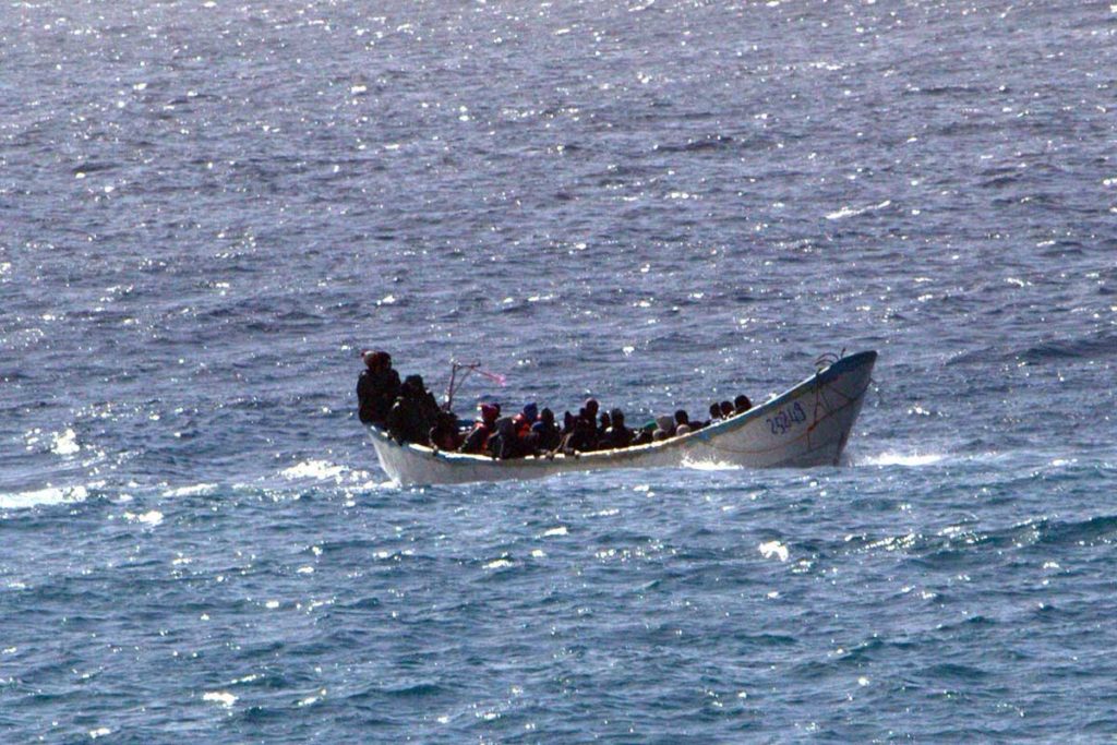 Embarcación, patera, cayuco, migrantes
