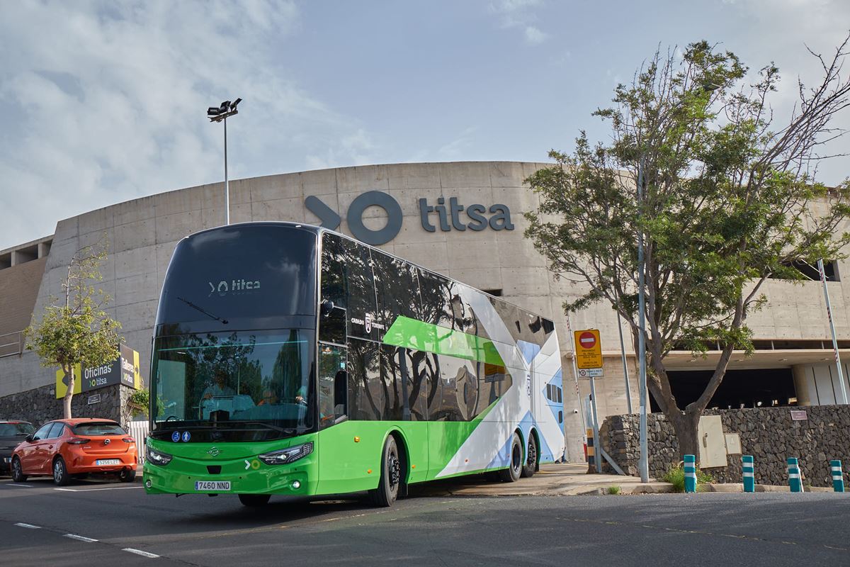 TITSA estrena todas sus guaguas de dos pisos: estas son todas las líneas
