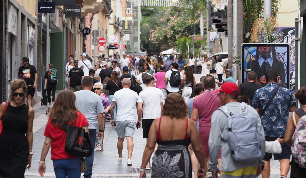 Bermúdez pide un informe para aclarar si es obligatorio revisar la Zona de Gran Afluencia Turística