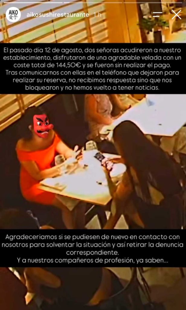 Simpa en un restaurante de sushi en Tenerife