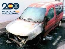 Pillan al pirómano de Arrecife: 14 coches y 13 contenedores quemados