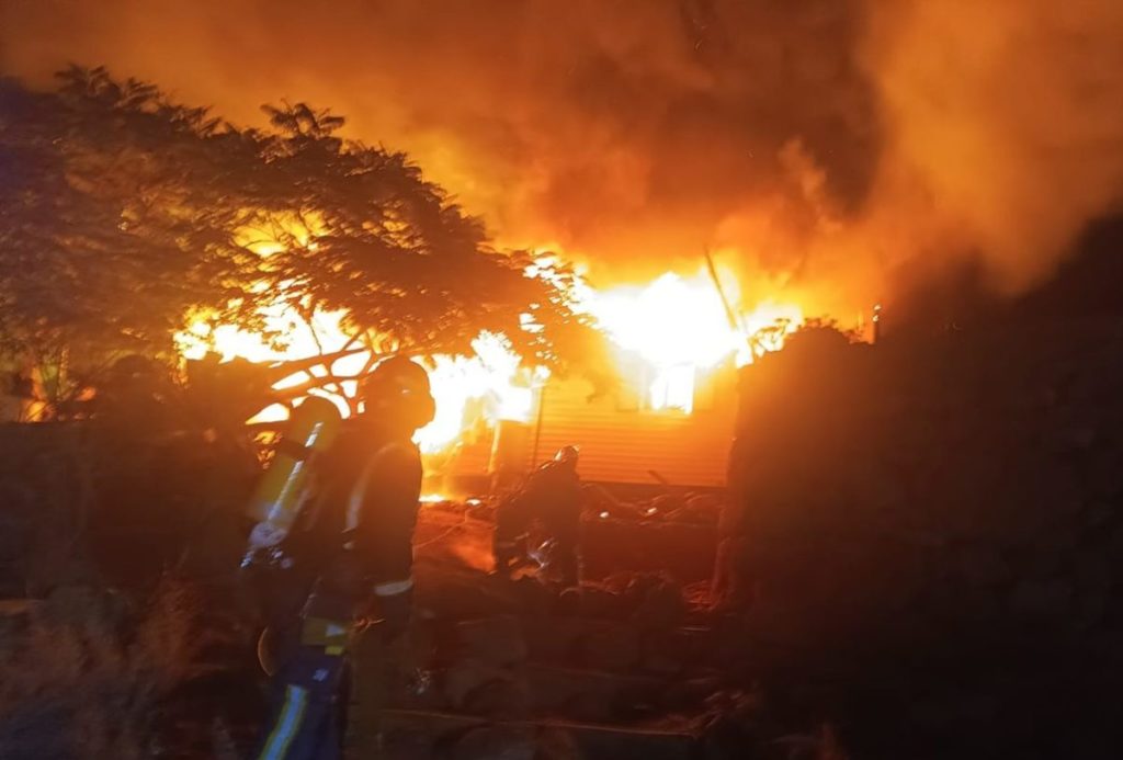 Incendio en una vivienda de Arafo. | Bomberos de Tenerife